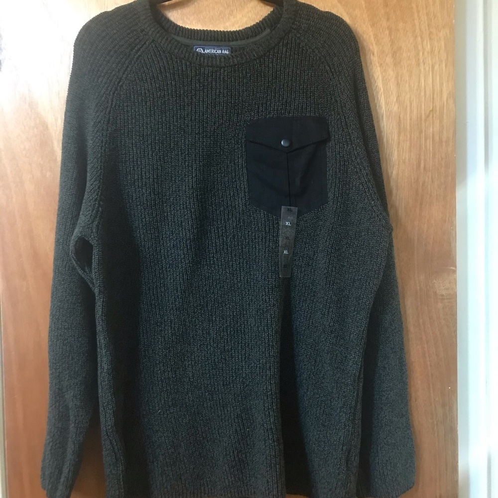 Men’s sweater